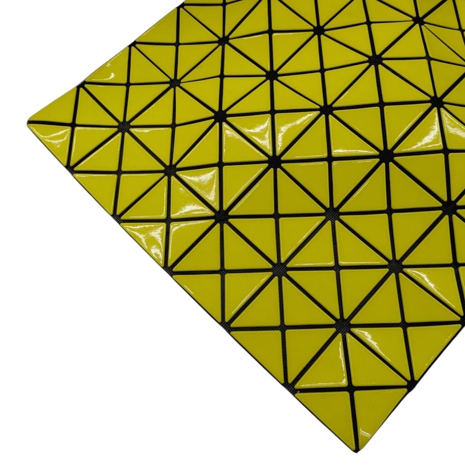 BAO BAO ISSEY MIYAKE イッセイ ミヤケ バオバオ ルーセント トートバッグ イエロー系 ポリ塩化ビニール BB53-AG413
