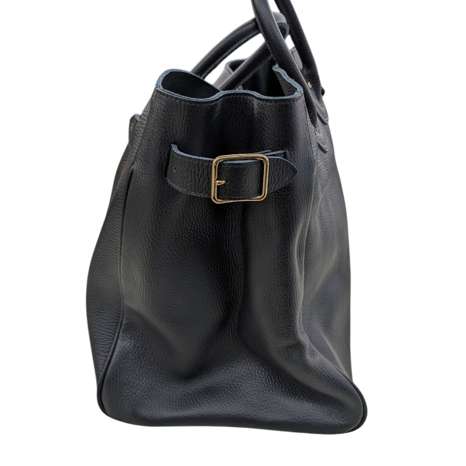 新品・未使用・正規品】YOUNG＆OLSENエンボストートバッグ