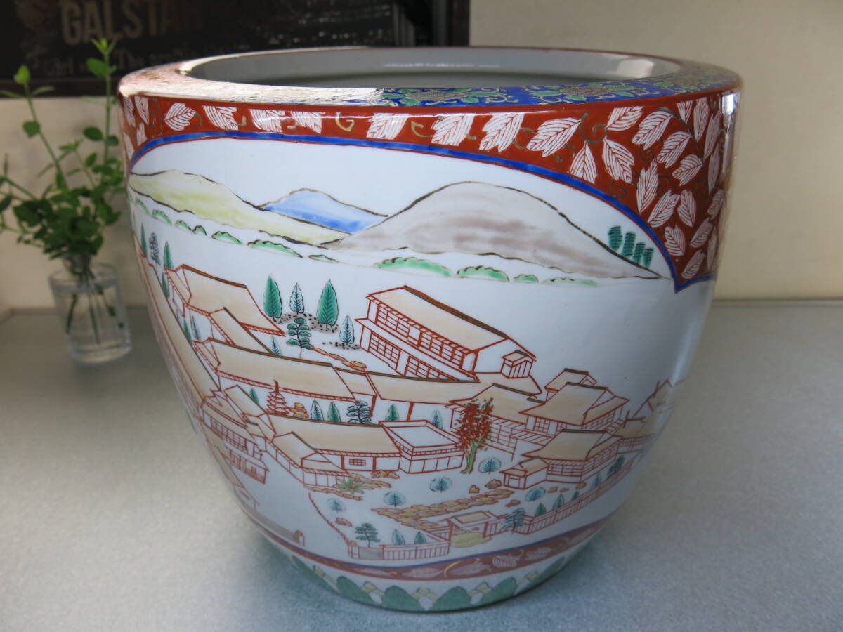 伊万里焼】 伊万里 色絵 火鉢 山水 鳳凰 明治〜大正期 手焙 睡蓮 伊万里焼】 伊万里 色絵 火鉢 山水 鳳凰 明治〜大正期 手焙 睡蓮