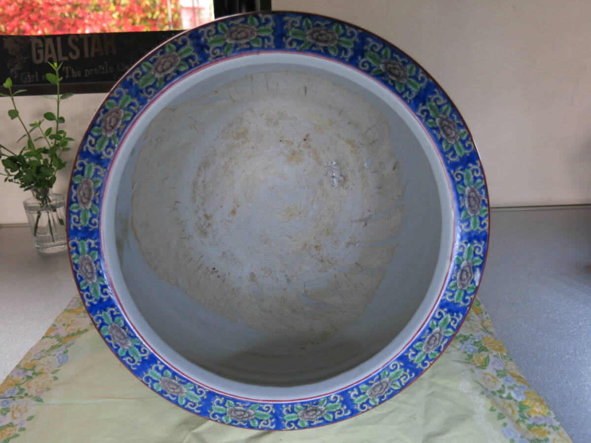 伊万里焼】 伊万里 色絵 火鉢 山水 鳳凰 明治〜大正期 手焙 睡蓮 伊万里焼】 伊万里 色絵 火鉢 山水 鳳凰 明治〜大正期 手焙 睡蓮