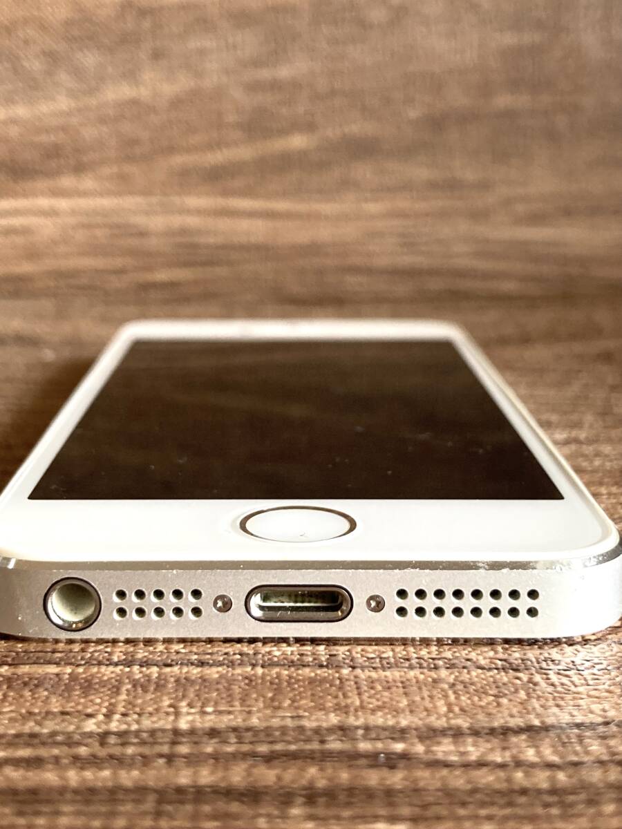 ☆美品☆ Apple iPhone5S シルバー 32GB ME336J/A スマホ ワイ