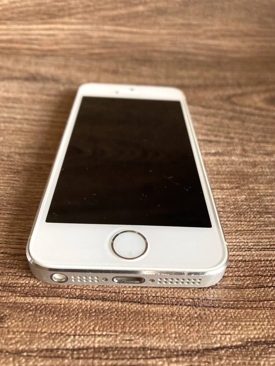 ☆美品☆ Apple iPhone5S シルバー 32GB ME336J/A スマホ ワイ ☆美品☆ Apple iPhone5S シルバー 32GB ME336J/A スマホ ワイ