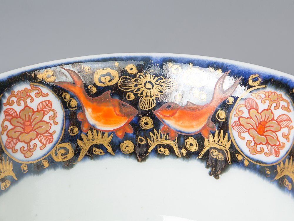 五】古伊万里染錦色絵金襴手花鳥魚文鉢 江戸後期 箱付(金襴手 五】古伊万里染錦色絵金襴手花鳥魚文鉢 江戸後期 箱付(金襴手