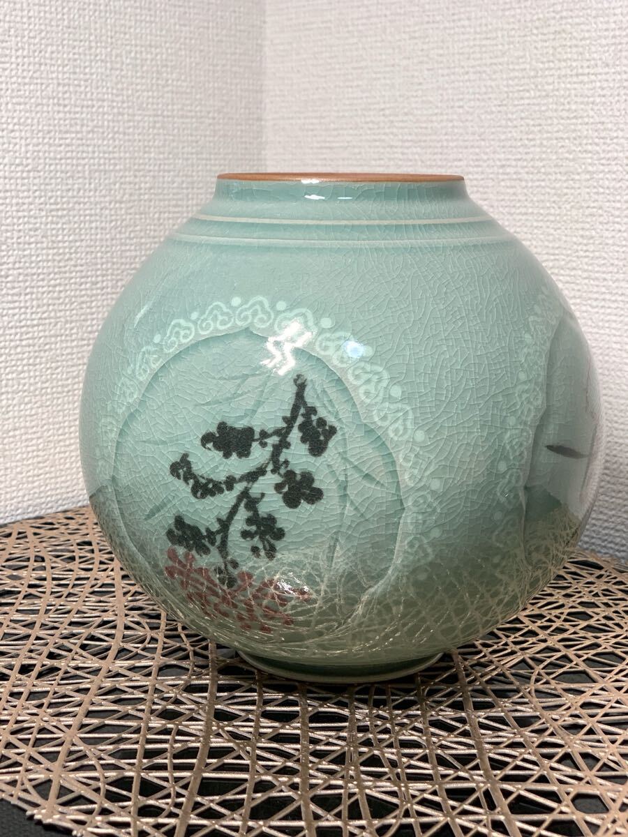 同梱相談可 青磁 壺 又賢 在銘 花瓶 花器 花入 木箱付 同梱相談可 青磁 壺 又賢 在銘 花瓶 花器 花入 木箱付