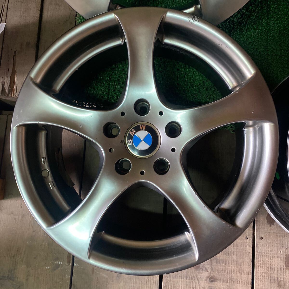 BMWホイール 17インチ 17×7.5J OFF;+40 PCD:120-5H ハブ径;約72mm 沖縄離島発送不可_画像2