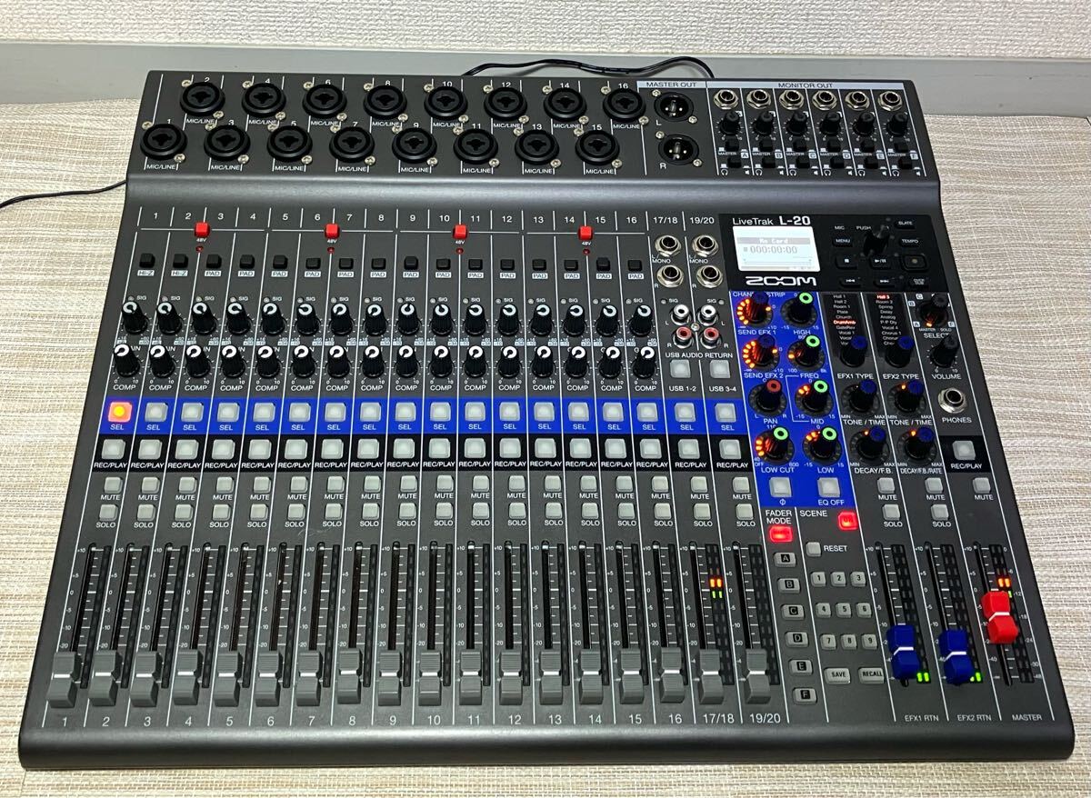 Yahoo!オークション - KGNY5092 希少 ZOOM ズーム LiveTrak L-20 Yahoo!オークション - KGNY5092 希少 ZOOM ズーム LiveTrak L-20