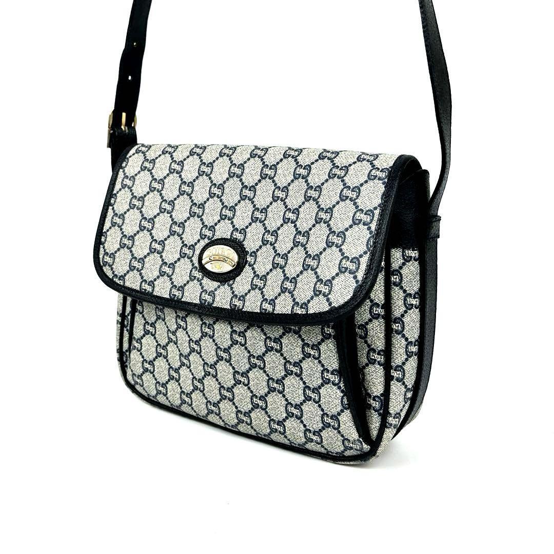 極美品 GUCCI グッチ ショルダーバッグ クロスボディ 肩掛け 極美品 GUCCI グッチ ショルダーバッグ クロスボディ 肩掛け