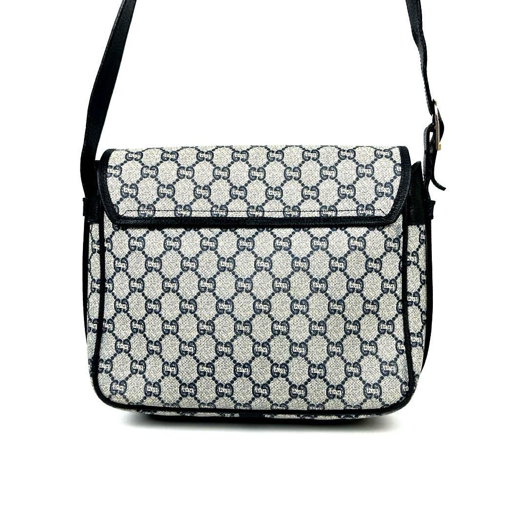 極美品 GUCCI グッチ ショルダーバッグ クロスボディ 肩掛け 極美品 GUCCI グッチ ショルダーバッグ クロスボディ 肩掛け
