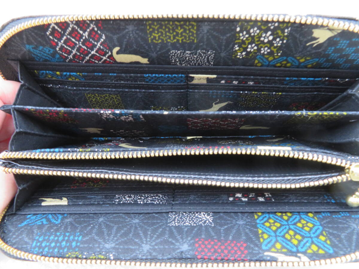 和柄　金襴　 雪輪に猫（黒）　ラウンド長財布　ハンドメイド_画像5