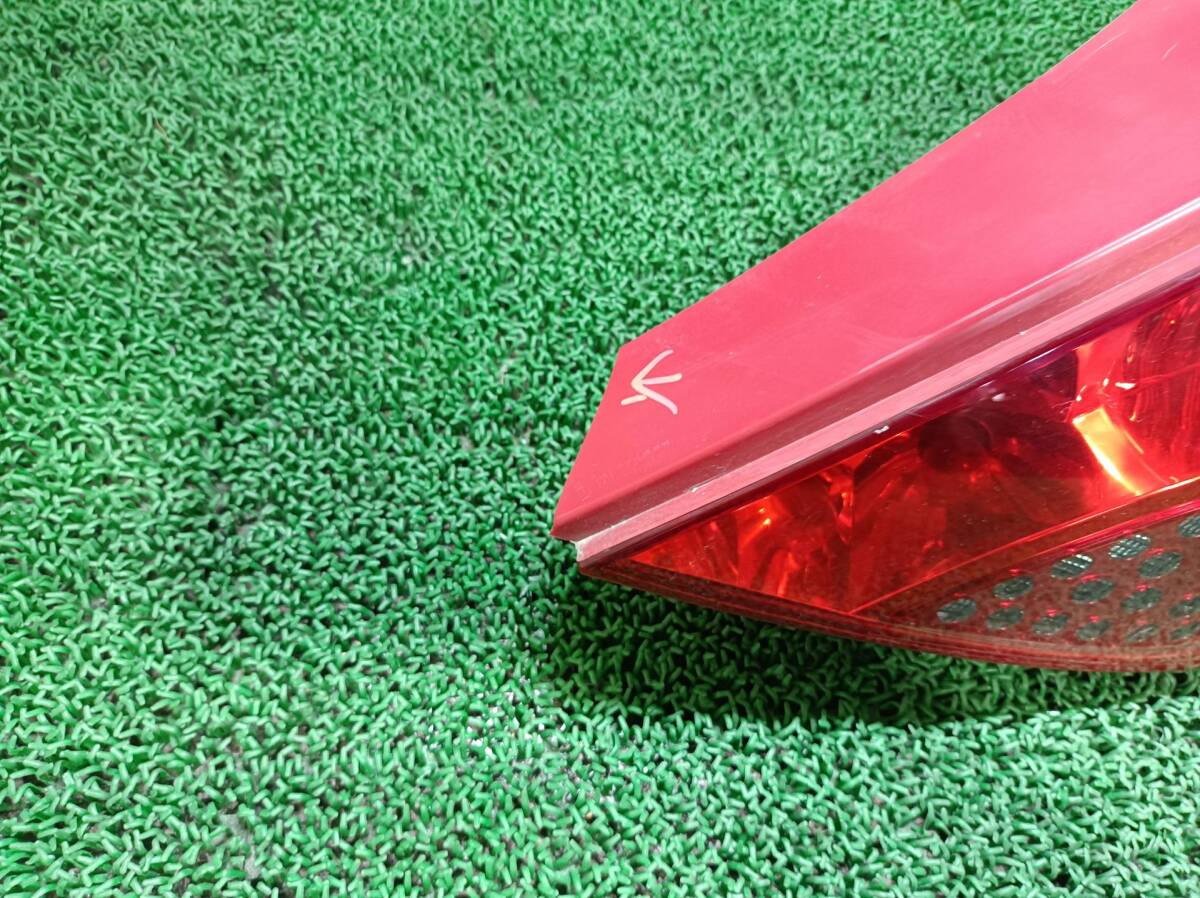プジョー　テールライト　テールランプ　右　207　ABA-A75FY　A75FY　2007?。yj　NSP259456