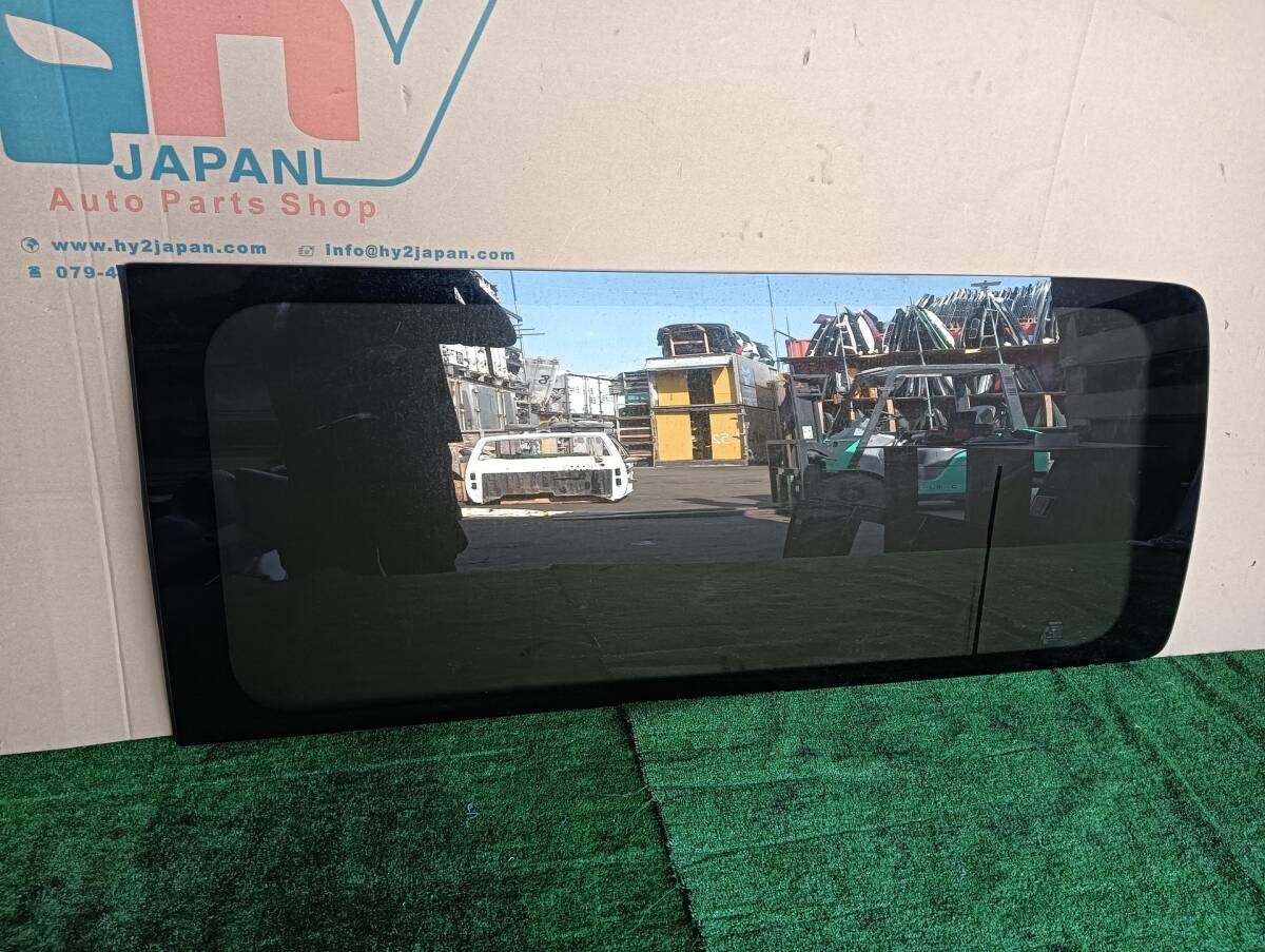 トヨタ　3列目 サイドガラス　左　ハイエース　CBF-TRH200K　TRH200K　KDH200、KDH200K、KDH200V、KDH201、KDH201K　2004 ＃hyj　NSP258710