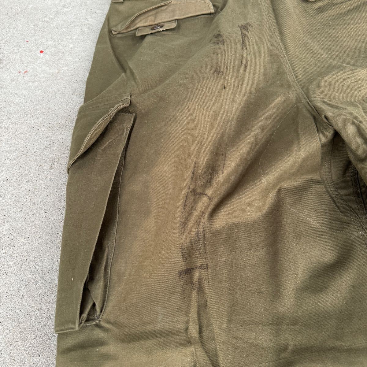 ビンテージ　デッドストック　ユーロ　ミリタリー　フランス軍　M47　カーゴパンツ　コットンツイル　250402