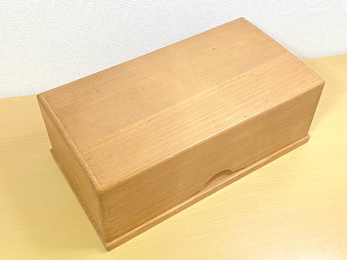 日向特製 本蛤碁石 183個 本那智黒碁石 183個 碁笥 碁盤 碁石 日向特製 本蛤碁石 183個 本那智黒碁石 183個 碁笥 碁盤 碁石