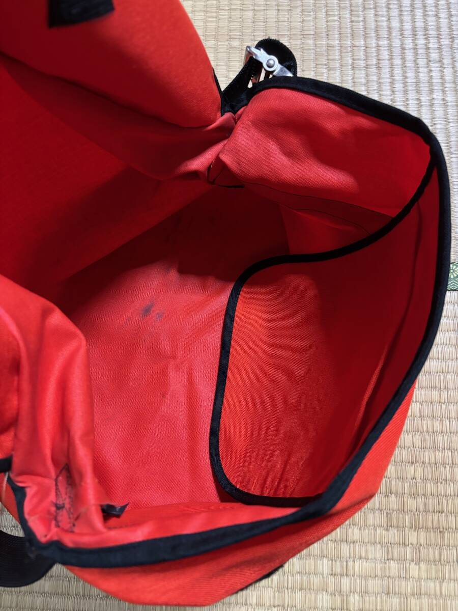 內(nèi)ポケ付き、底によごれあり