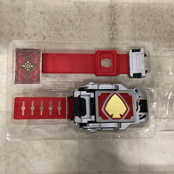 1円〜 バンダイ 仮面ライダーブレイド DX変身ベルト ブレイ 1円〜 バンダイ 仮面ライダーブレイド DX変身ベルト ブレイ