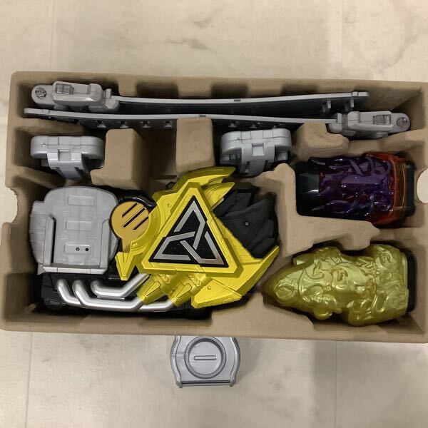 1円〜 バンダイ 仮面ライダーリバイス 変身ベルト DXキメラ