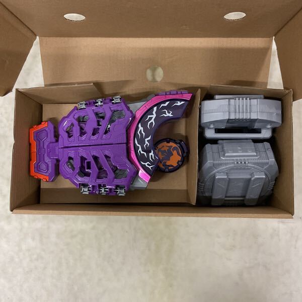 1円〜 バンダイ 仮面ライダーギーツ 変身ベルト DXデザイア 1円〜 バンダイ 仮面ライダーギーツ 変身ベルト DXデザイア