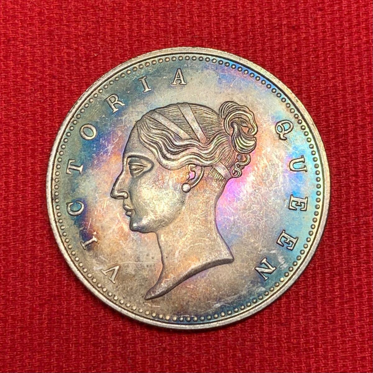 14.32g 銀貨 1839年 ヴィクトリア女王 イングランド 14.32g 銀貨 1839年 ヴィクトリア女王 イングランド