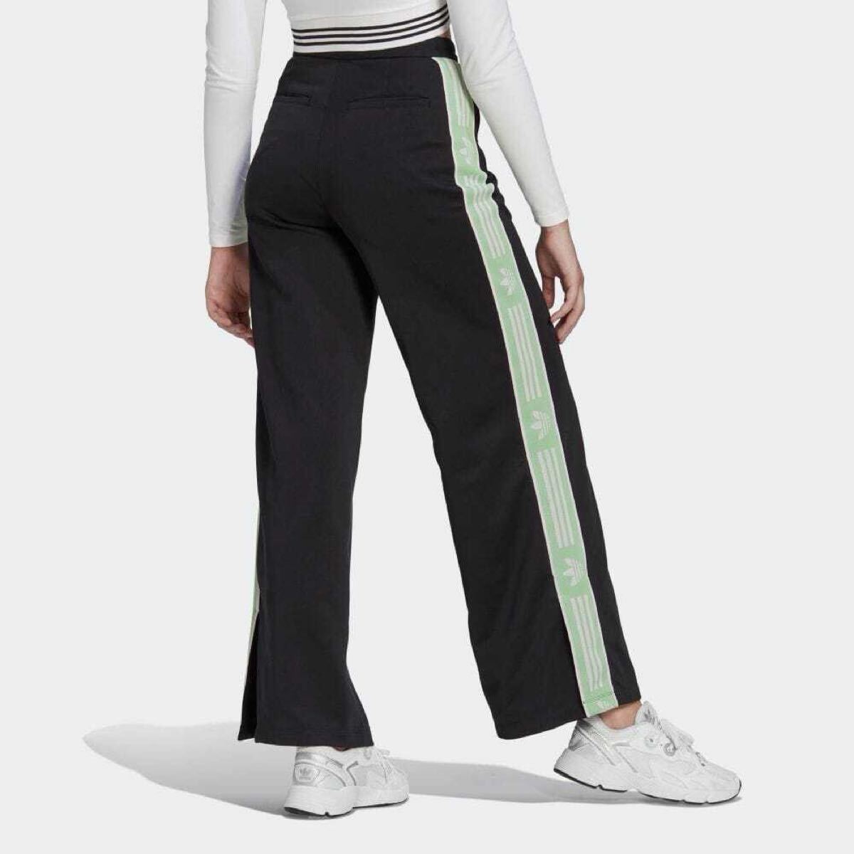 美品 adidas アディダスオリジナルス ワイドレッグパンツ