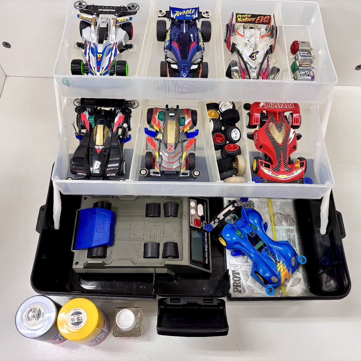 ♪ミニ四駆　車7台　部品類等　まとめ売り　中古　_画像1