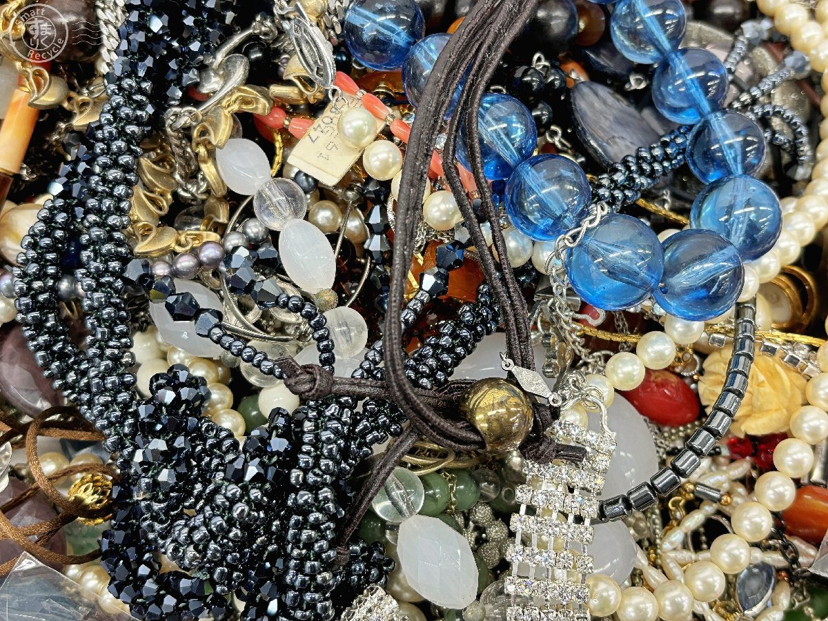 BD0102976 ♭1円~! イミテーション アクセサリー まとめ売り 約 BD0102976 ♭1円~! イミテーション アクセサリー まとめ売り 約