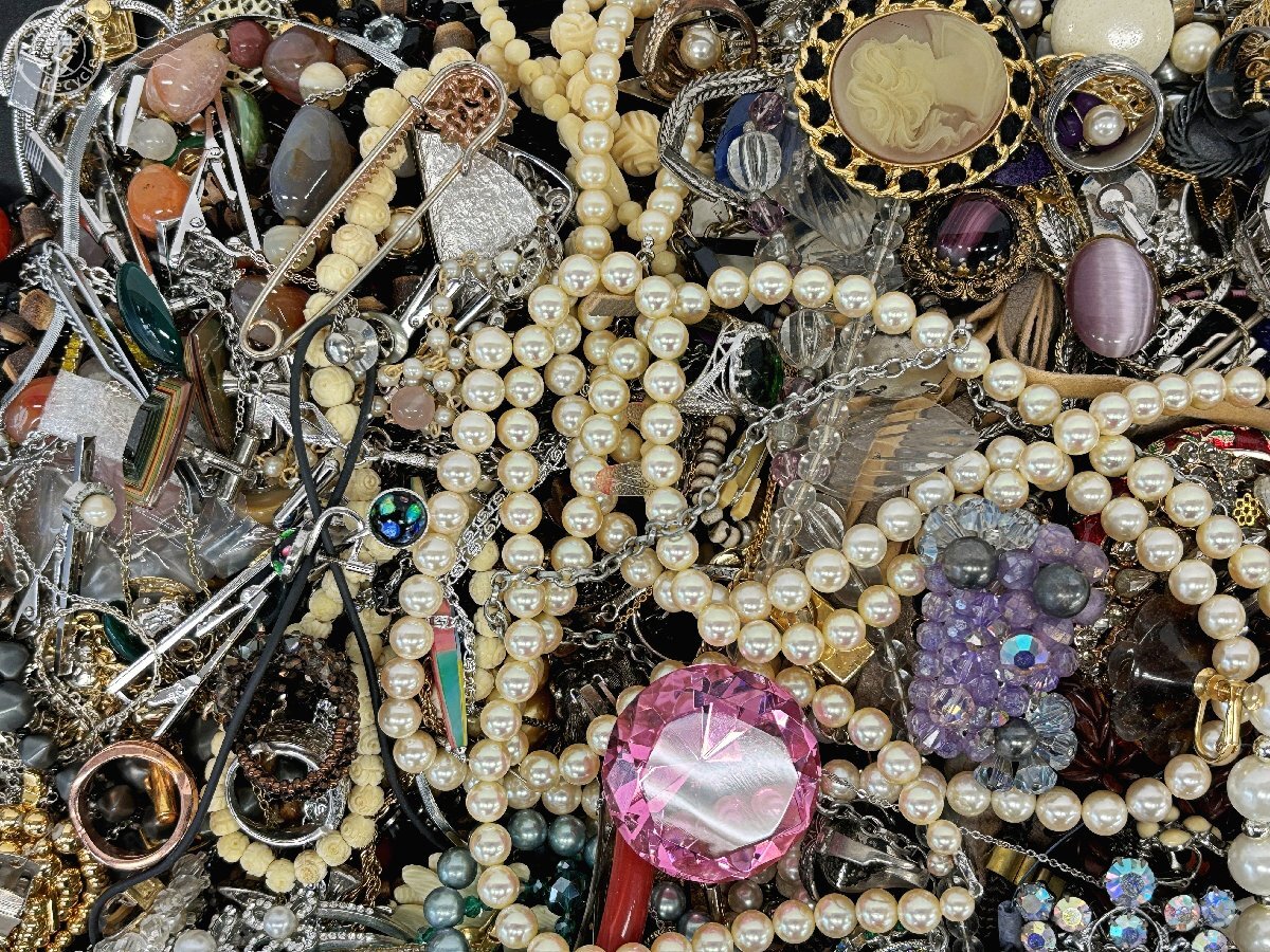 BD0105558 ♭1円~! イミテーション アクセサリー まとめ売り 約 BD0105558 ♭1円~! イミテーション アクセサリー まとめ売り 約