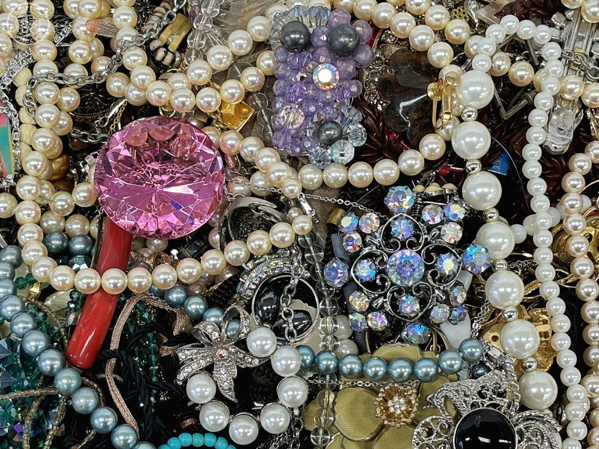 BD0105558 ♭1円~! イミテーション アクセサリー まとめ売り 約 BD0105558 ♭1円~! イミテーション アクセサリー まとめ売り 約