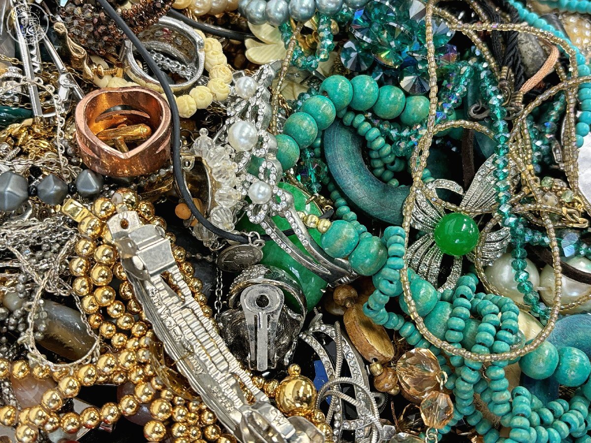 BD0105558 ♭1円~! イミテーション アクセサリー まとめ売り 約 BD0105558 ♭1円~! イミテーション アクセサリー まとめ売り 約