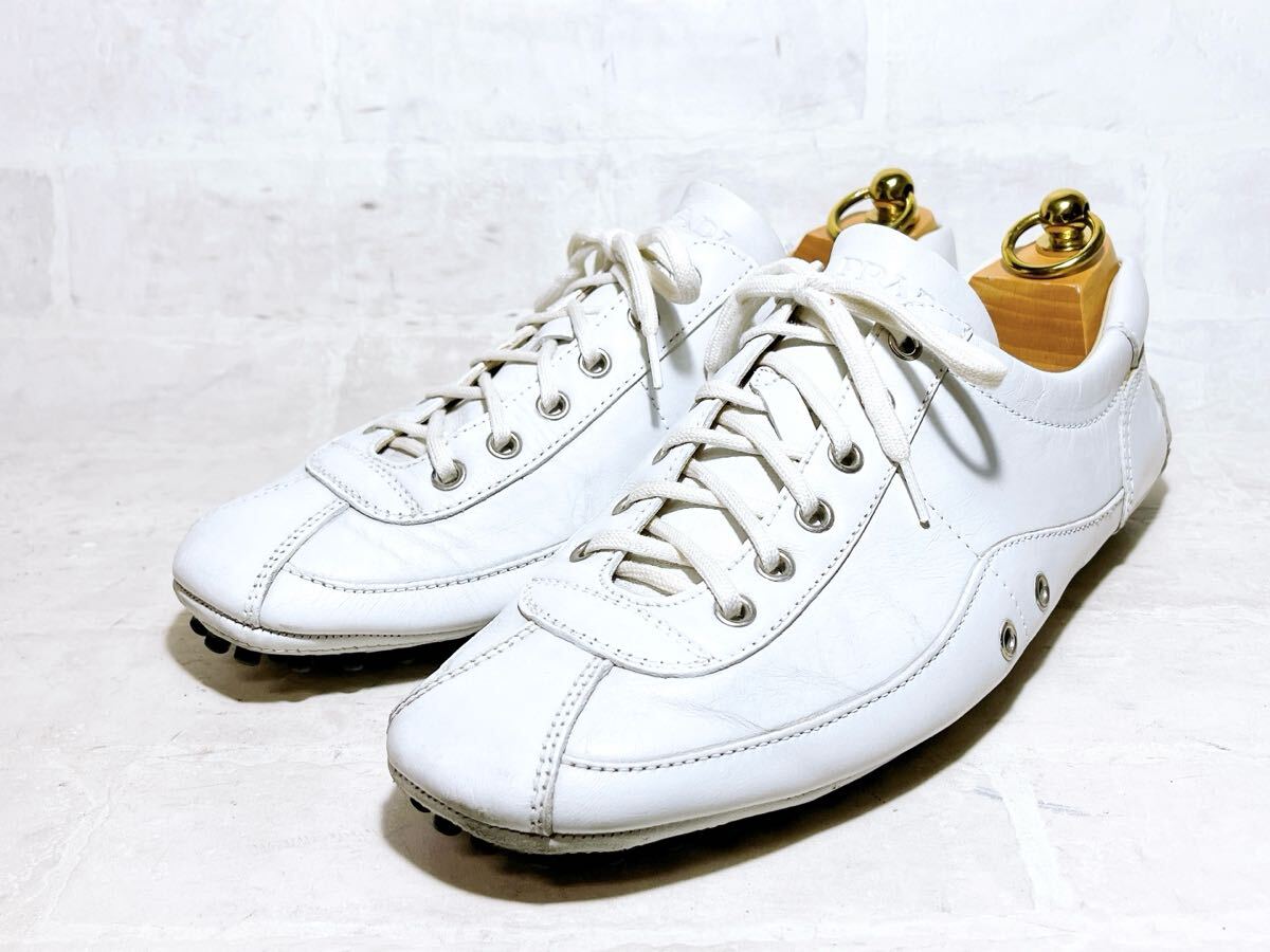 正規品【美品】PRADA プラダ 最高級 ドライビングシューズ 本革 正規品【美品】PRADA プラダ 最高級 ドライビングシューズ 本革