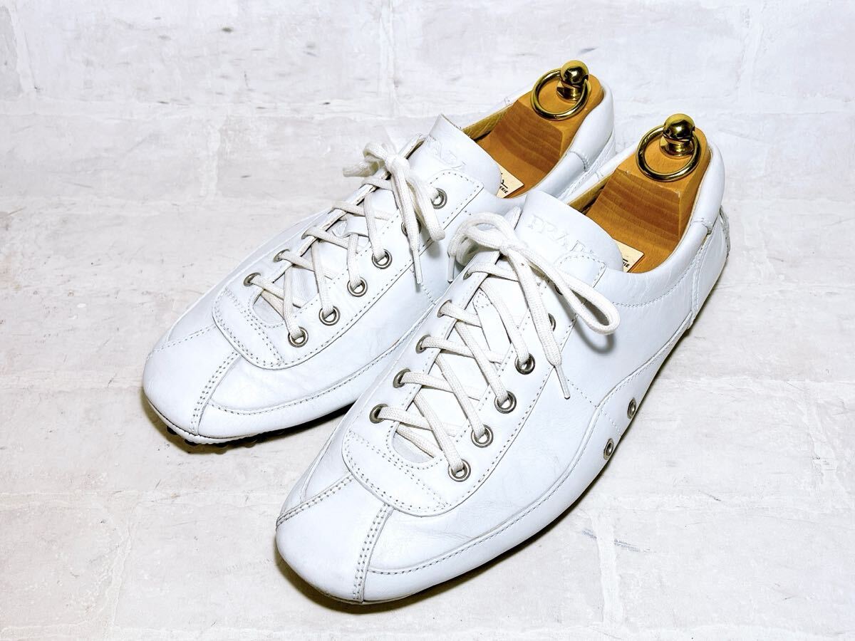 正規品【美品】PRADA プラダ 最高級 ドライビングシューズ 本革 正規品【美品】PRADA プラダ 最高級 ドライビングシューズ 本革