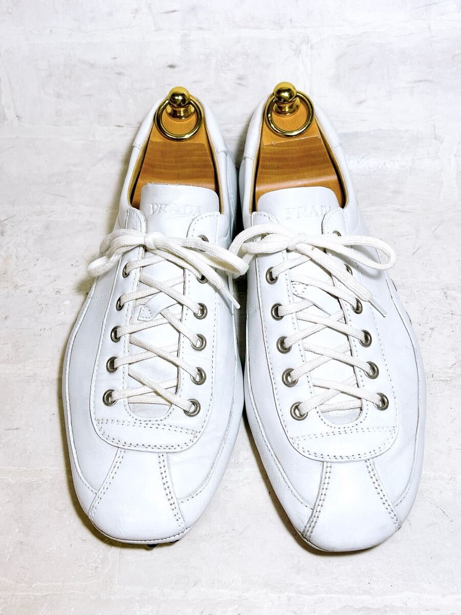 正規品【美品】PRADA プラダ 最高級 ドライビングシューズ 本革 正規品【美品】PRADA プラダ 最高級 ドライビングシューズ 本革