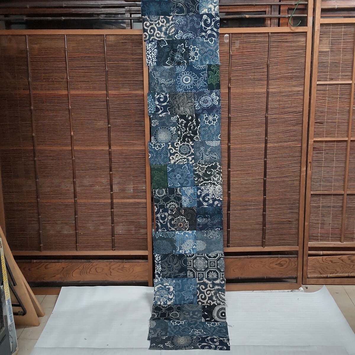 時代布】古布 木綿 型染め 藍染め 唐草 約213cm 生地 古裂 時代布】古布 木綿 型染め 藍染め 唐草 約213cm 生地 古裂