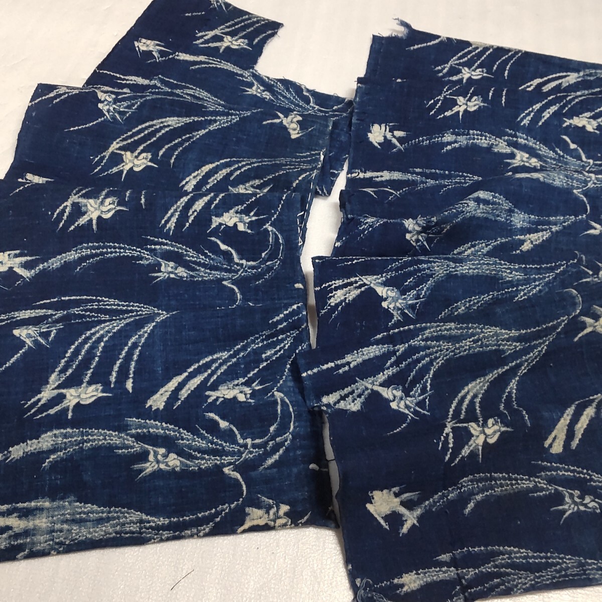 時代布】古布 木綿 藍染め 2枚 合計約210cm 生地 古裂 時代布】古布 木綿 藍染め 2枚 合計約210cm 生地 古裂
