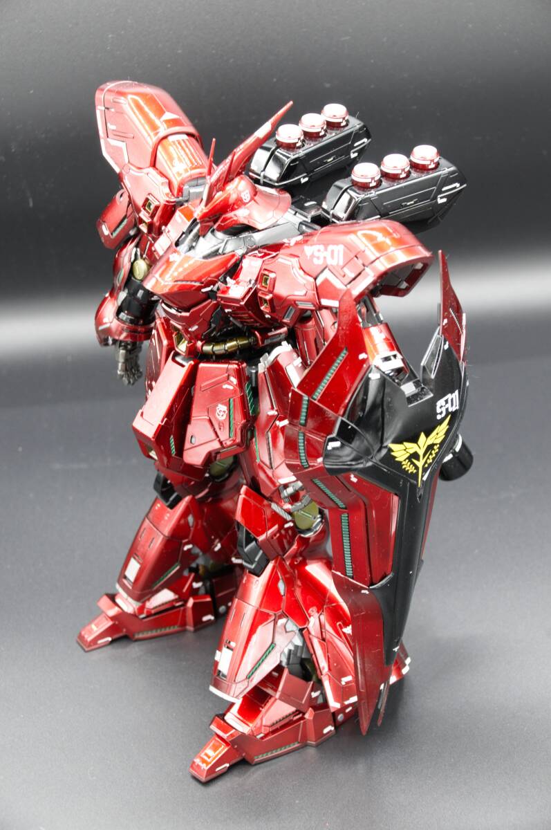 MG 1/100 サザビー Ver.KA 全塗装完成品 キャンディ塗装 MG 1/100 サザビー Ver.KA 全塗装完成品 キャンディ塗装