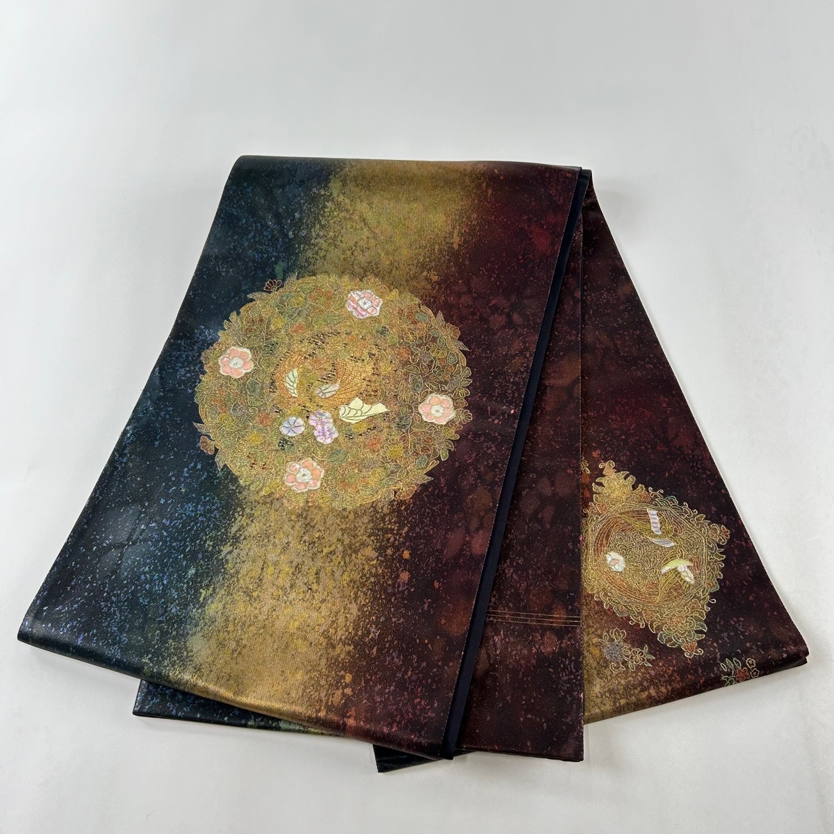 袋帯 美品 秀品 草花 鳥 螺鈿 箔 金色 お太鼓柄 正絹 【中古 袋帯 美品 秀品 草花 鳥 螺鈿 箔 金色 お太鼓柄 正絹 【中古