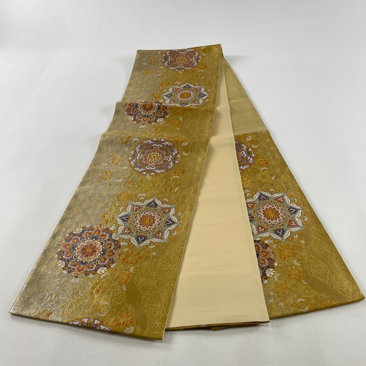 袋帯 美品 秀品 やまと 華文 七宝 螺鈿 箔 金色 六通 正絹 袋帯 美品 秀品 やまと 華文 七宝 螺鈿 箔 金色 六通 正絹