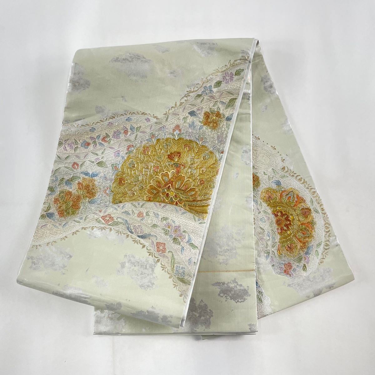 袋帯 美品 秀品 孔雀 草花 金銀彩 螺鈿 灰緑 お太鼓柄 正絹 袋帯 美品 秀品 孔雀 草花 金銀彩 螺鈿 灰緑 お太鼓柄 正絹