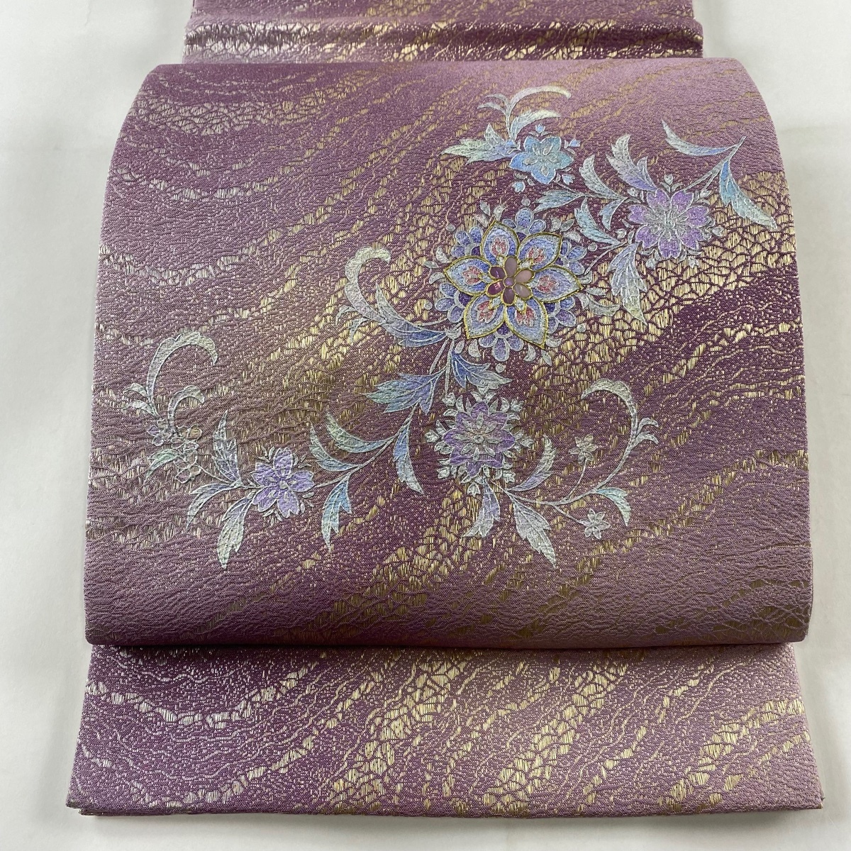 袋帯 美品 名品 落款 草花 金銀彩 螺鈿 紫 お太鼓柄 正絹 【中古 袋帯 美品 名品 落款 草花 金銀彩 螺鈿 紫 お太鼓柄 正絹 【中古