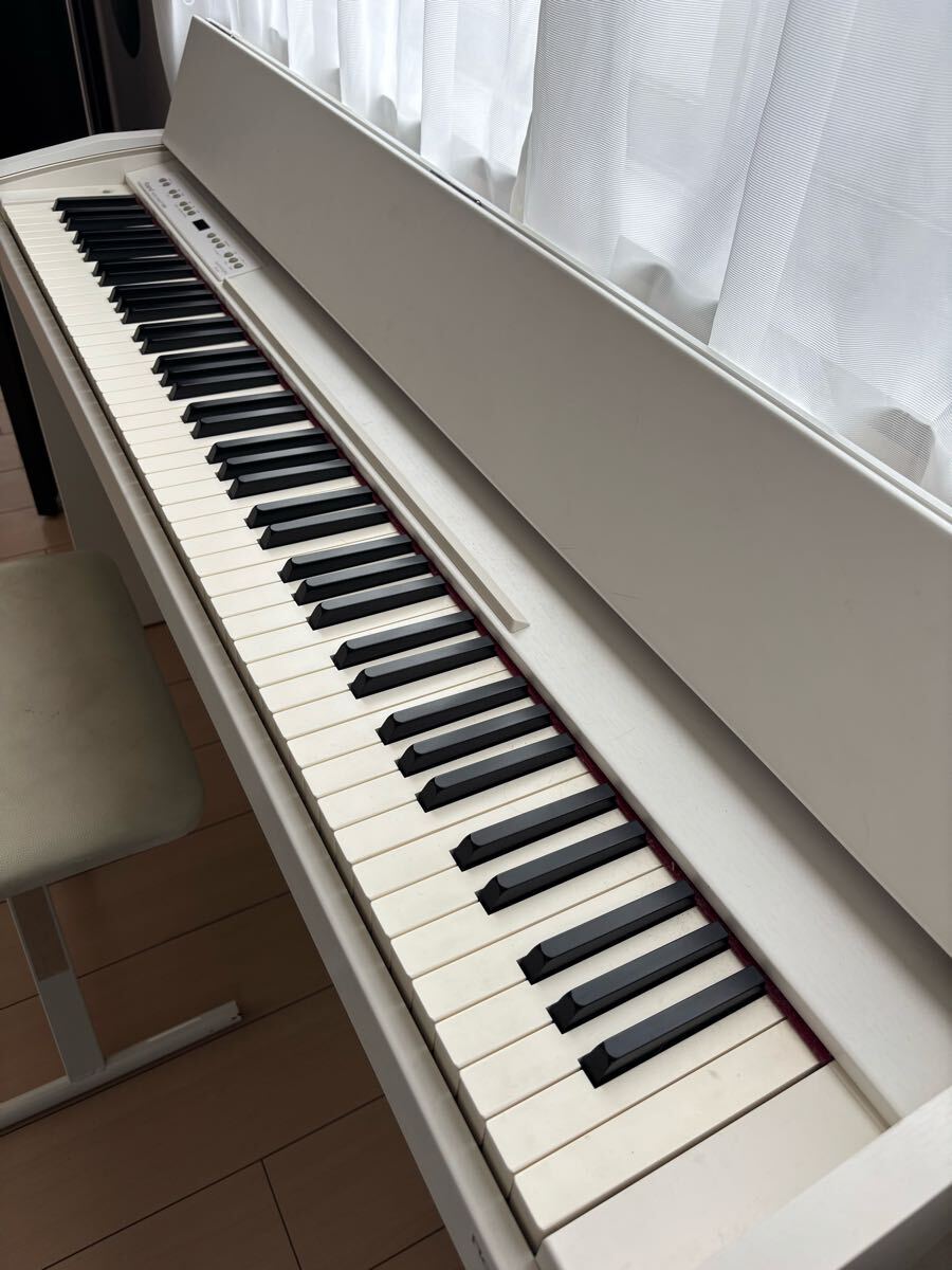 Roland ローランド 電子ピアノ Fシリーズ ホワイト 88鍵盤 椅子 Roland ローランド 電子ピアノ Fシリーズ ホワイト 88鍵盤 椅子