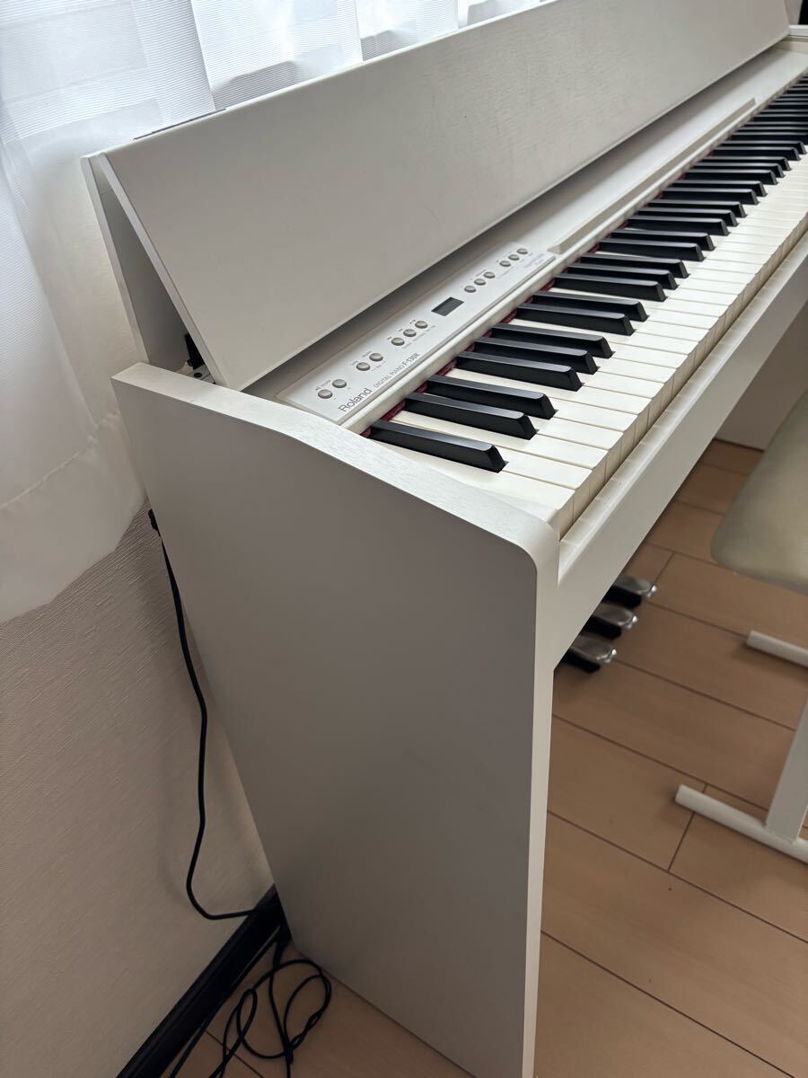 Roland ローランド 電子ピアノ Fシリーズ ホワイト 88鍵盤 椅子 Roland ローランド 電子ピアノ Fシリーズ ホワイト 88鍵盤 椅子