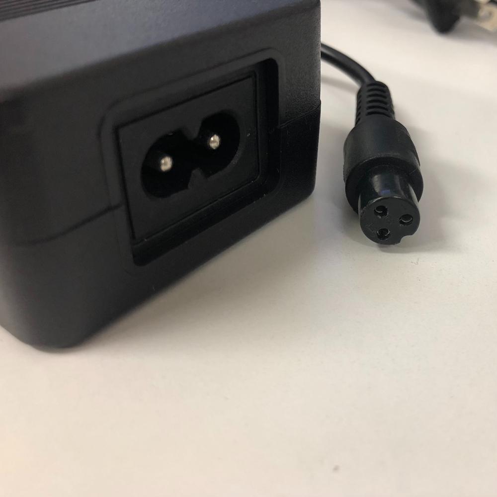 バランススクーター 専用充電器 ミニセグウェイ バランスボード バランススクーター 専用充電器 ミニセグウェイ バランスボード