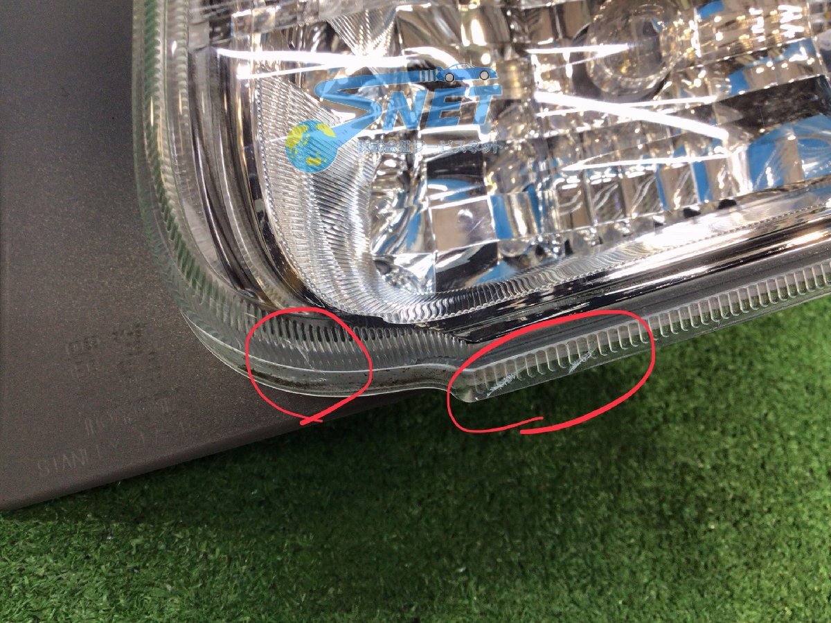 トヨタ プリウスα ZVW41W 純正 右テールランプ ライト 81551 トヨタ プリウスα ZVW41W 純正 右テールランプ ライト 81551