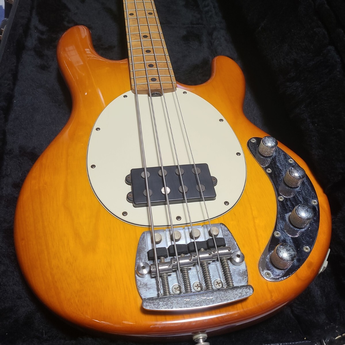 1994年制 USA制 Music Man StingRay 4弦