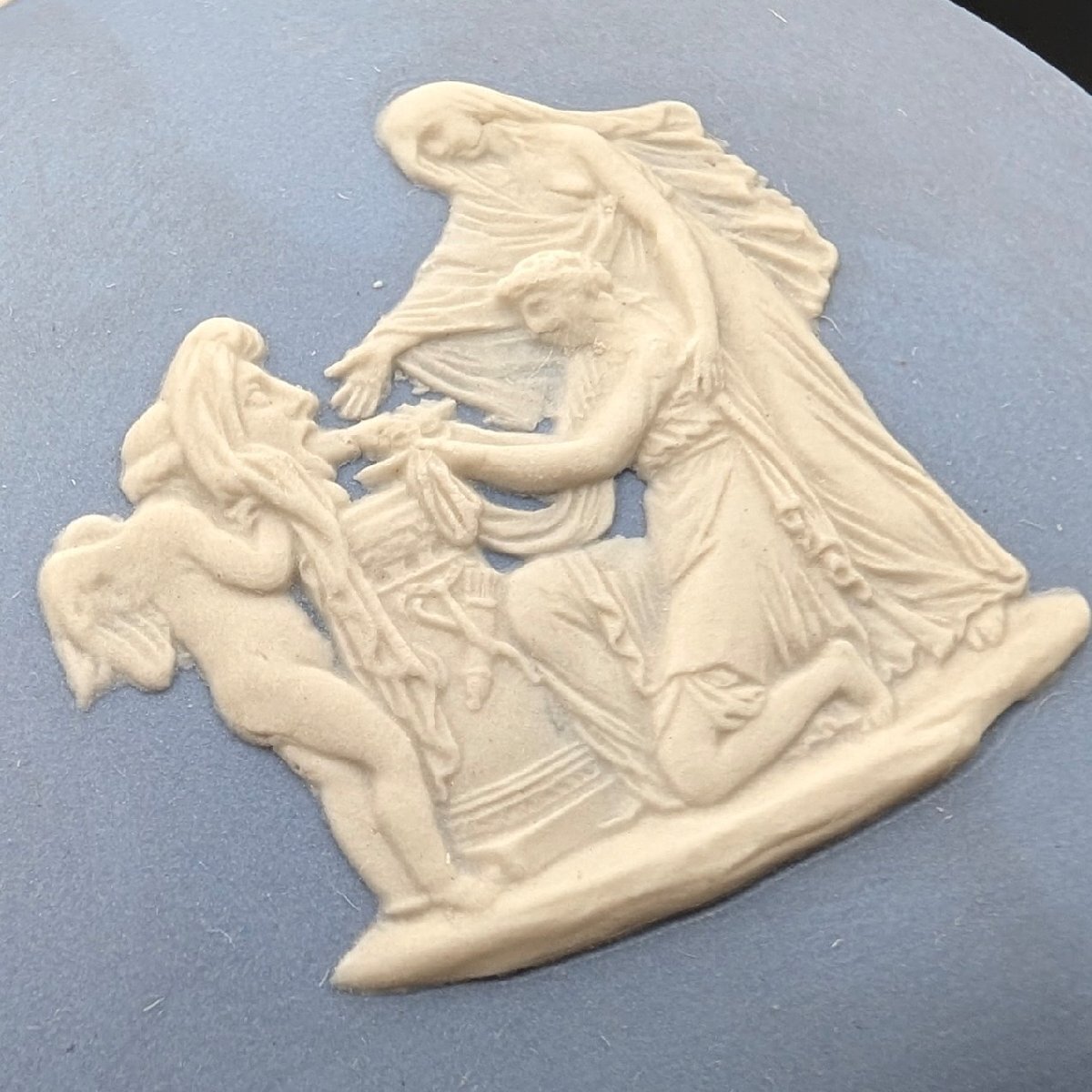 英国ヴィンテージ ウェッジウッド ジャスパーウェア製 豆型