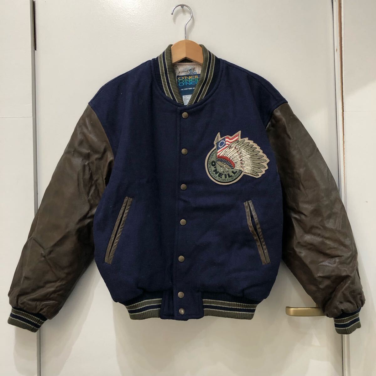 O'NEILL オニール スタジャン レザー ウール ネイビー ブラウン O'NEILL オニール スタジャン レザー ウール ネイビー ブラウン