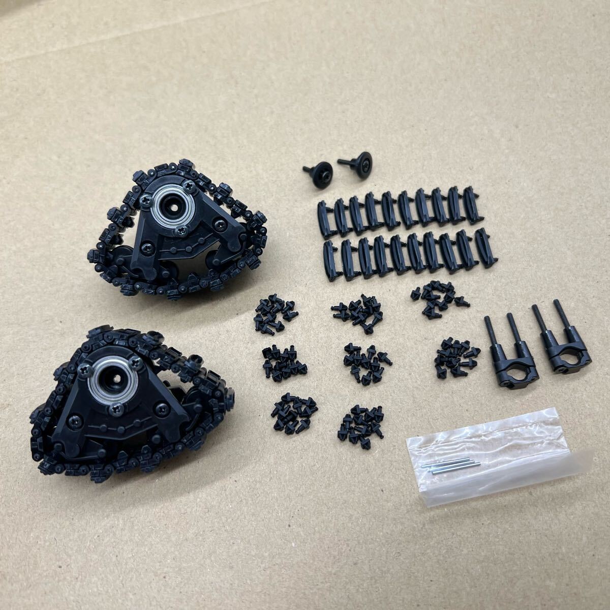 京商 ミニッツ4×4 オプション ベルトクローラー キャタッピ 組立 京商 ミニッツ4×4 オプション ベルトクローラー キャタッピ 組立