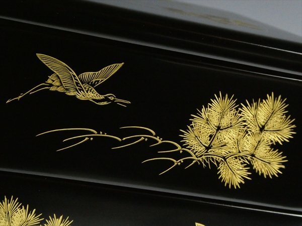 N664 輪島塗 稲忠漆芸堂謹製 高級漆器 天然木 漆塗 沈金 松鶴絵 N664 輪島塗 稲忠漆芸堂謹製 高級漆器 天然木 漆塗 沈金 松鶴絵