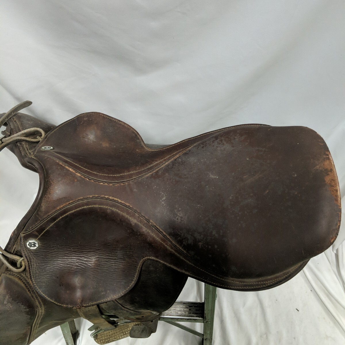 sksz404 ○ 鞍 乗馬 乗馬鞍 腹帯 鐙 革 乗馬用品 馬具 総合鞍 sksz404 ○ 鞍 乗馬 乗馬鞍 腹帯 鐙 革 乗馬用品 馬具 総合鞍
