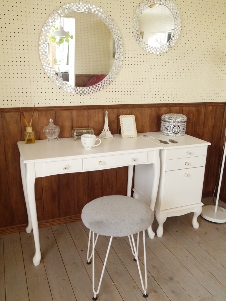 / new goods / French Country style /. series / bending line ./ lovely elegant modern style / dresser / desk + chest + stool. set /kila leather 