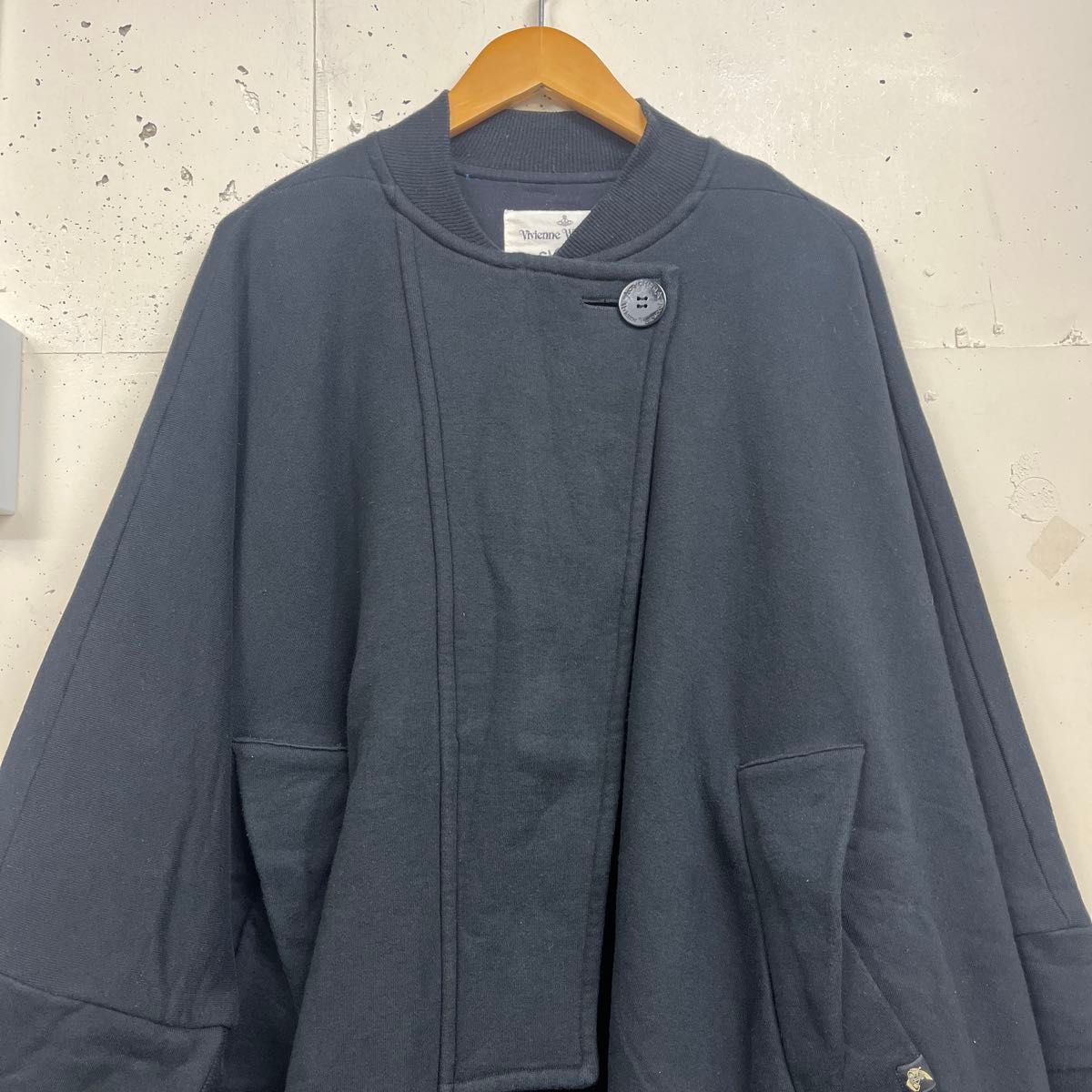 Vivienne Westwood ヴィヴィアンウエストウッド 変形 スウェット Vivienne Westwood ヴィヴィアンウエストウッド 変形 スウェット